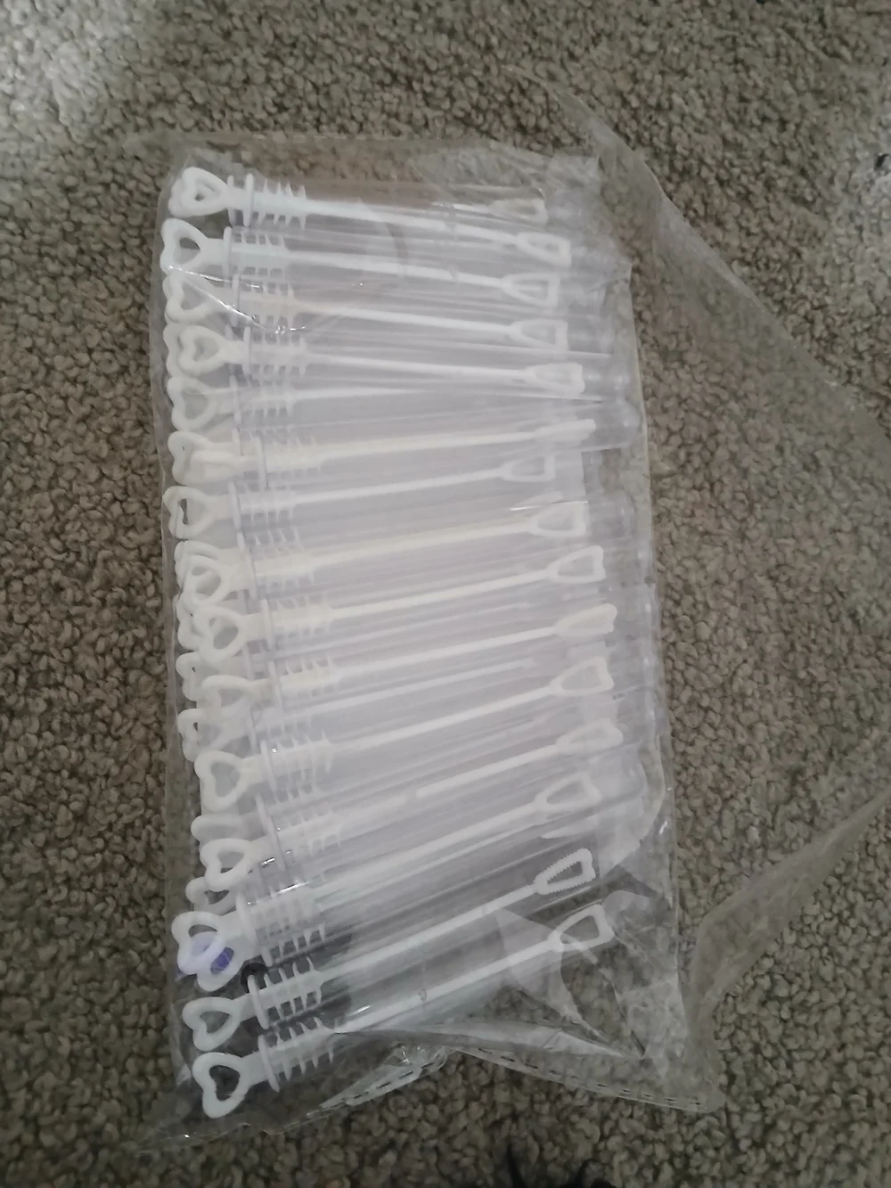 White Heart Bubble Wands - Clear Tubes (Pack Of 25)